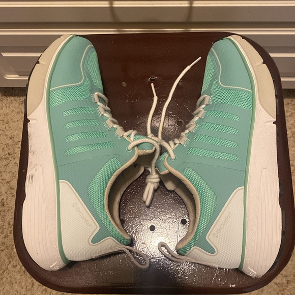 Dr. Comfort Shoes. Women’s 9.5 - Picture 6 of 9